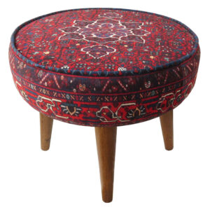 Traditioneller roter persischer Hocker mit Holzbeinen und Samtstoff, Arka