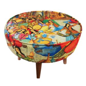Traditioneller persischer Hocker mit Holzbeinen und Samtstoff, Piktoral