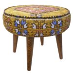 Traditioneller persischer Hocker mit Holzbeinen und Samtstoff, Diana
