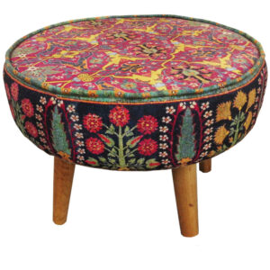 Traditioneller roter persischer Hocker mit Holzbeinen und Samtstoff, Raya