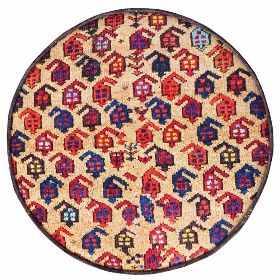 Traditioneller roter persischer Hocker mit Holzbeinen und Samtstoff