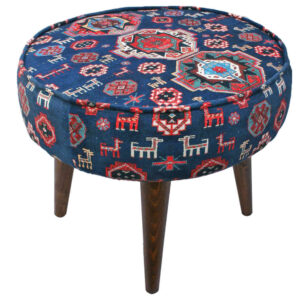 Traditioneller persischer Hocker mit Holzbeinen und Samtstoff, Zoha