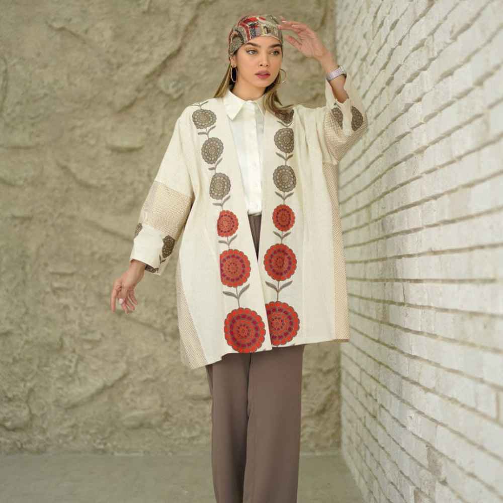 Persisches Damen-Manto „Herra“ – zeitloses Modell, das klassische Eleganz mit zeitgemäßem Chic vereint