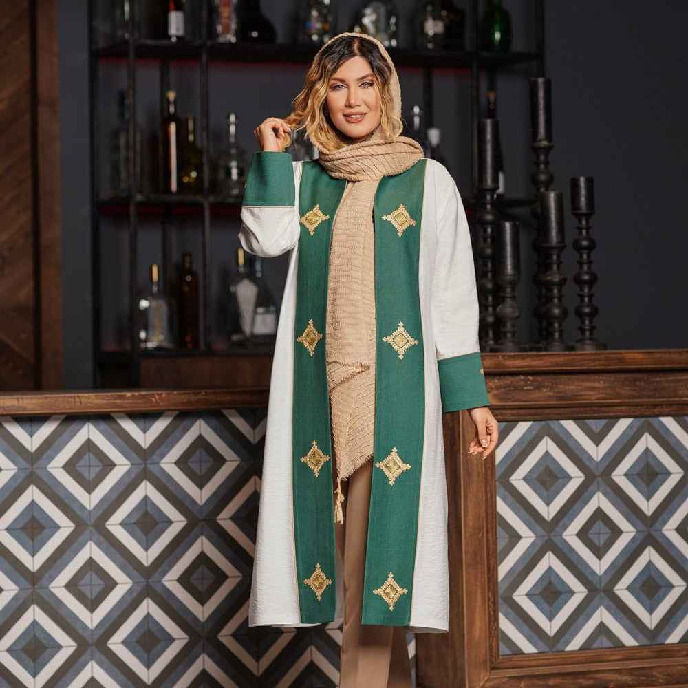 Persisches Damen-Manto „Pegah“ – klassisches Design trifft auf zeitgemäßen Chic