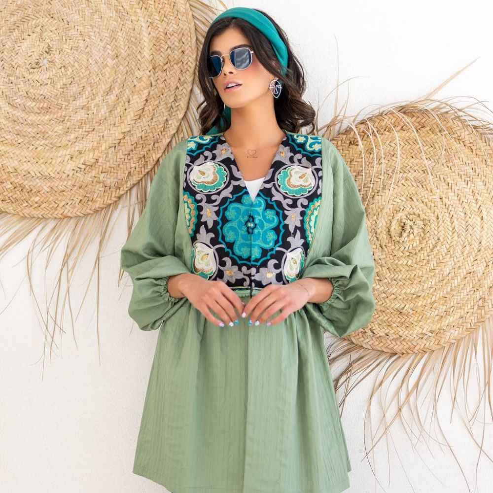 Stilvolles persisches Manto-Modell „Saba“ – tradition trifft auf modernen Chic