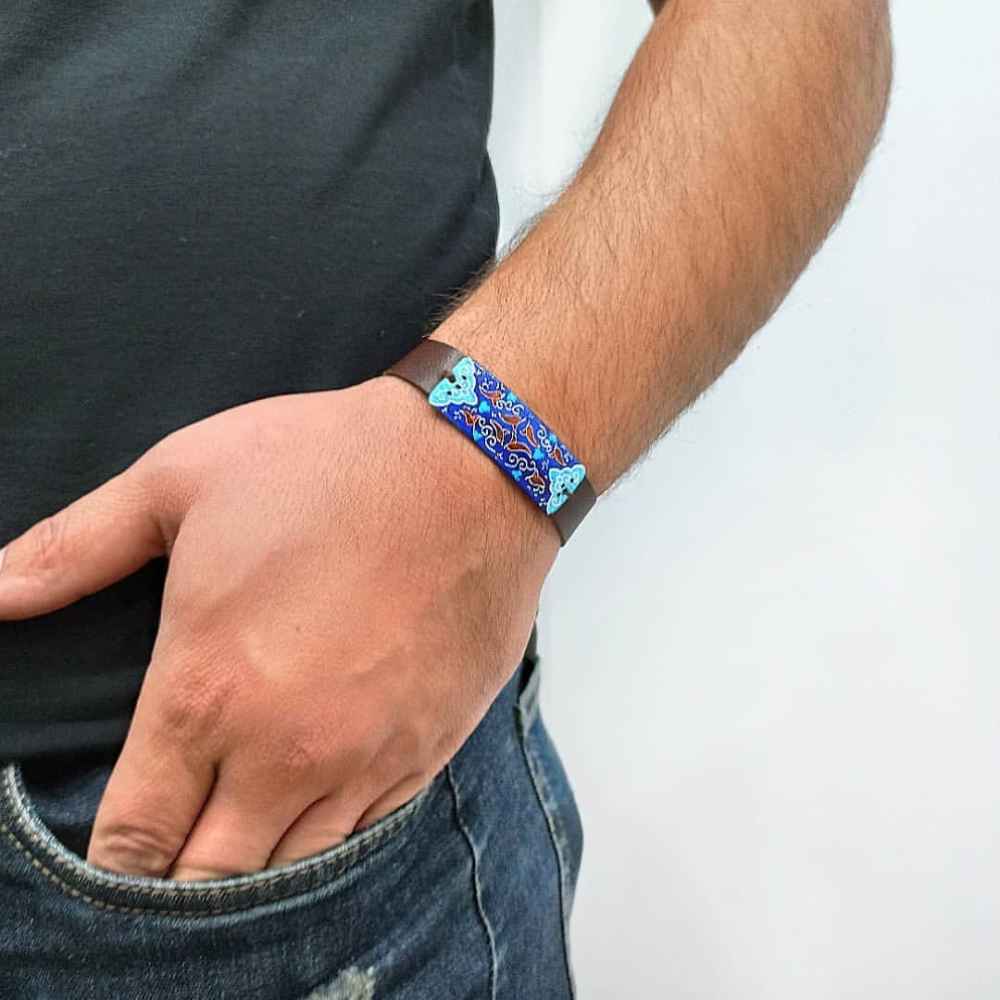 Leder- und Kupferarmband Minakari – Künstlerisch Akhgar