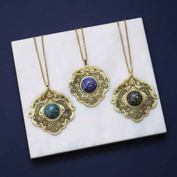 Persische Minakari-Halskette Künstlerisch Lona