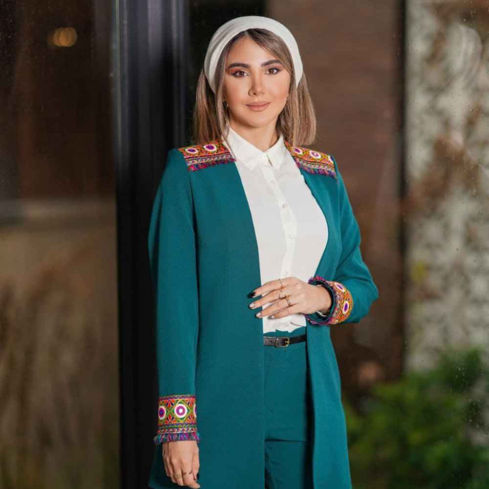 Set aus persischem Manto und Hose – Modell „Sonati“ Klassische Eleganz trifft auf modernen Komfort