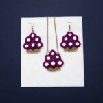 Persisches gesticktes Halsketten- & Ohrring-Set Modell Violett