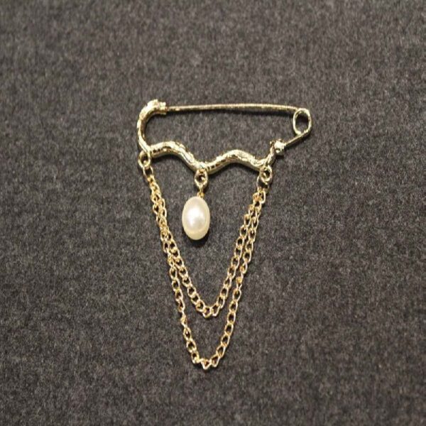 Moderne Safety Pin Brooch mit Diamant-Akzent – Elegante Glamour