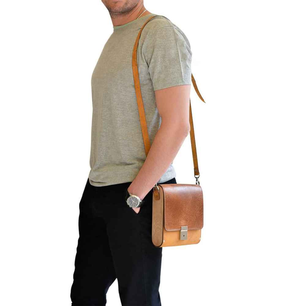 Luxuriöse handgefertigte Leder-Umhängetasche – Mahsa Edition