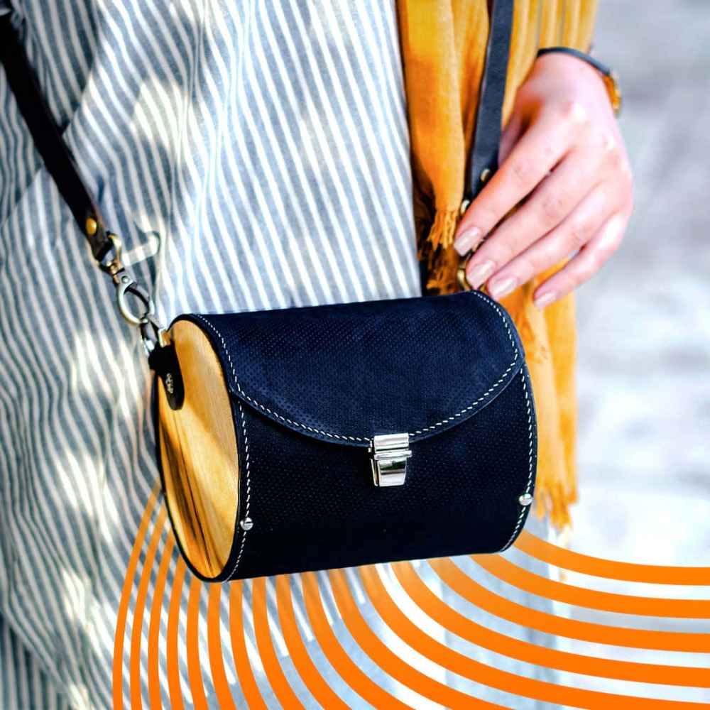 Luxuriöse handgefertigte Leder-Umhängetasche – Pileh Edition