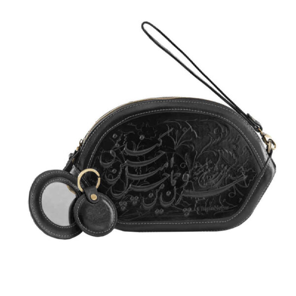 Handgefertigte Leder-Umhängetasche – Persische Kalligraphie Tamana