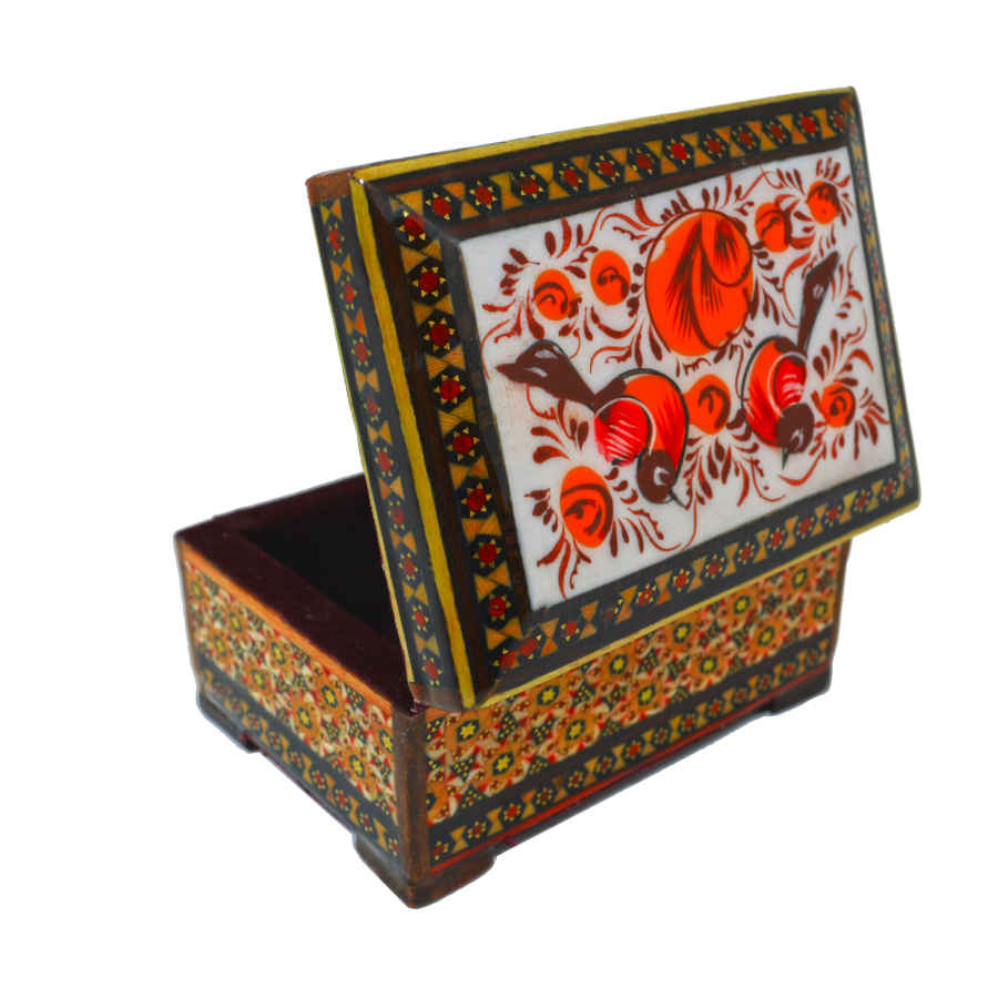 Handgefertigte Holzschatulle mit persischem Khatam-Design – Parmis