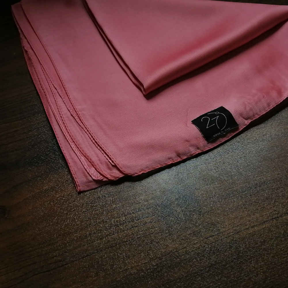 Blumenschal für Damen – Luxus und Lebendiges Lara-Design