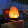 Persische Glow-Salzklemme - Handgefertigt mit Holzsockel (Tina-Modell)