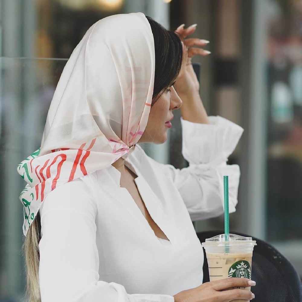 Persisches Seiden-Mini-Halstuch für Damen – Luxuriöses & Lebhaftes Design Maah