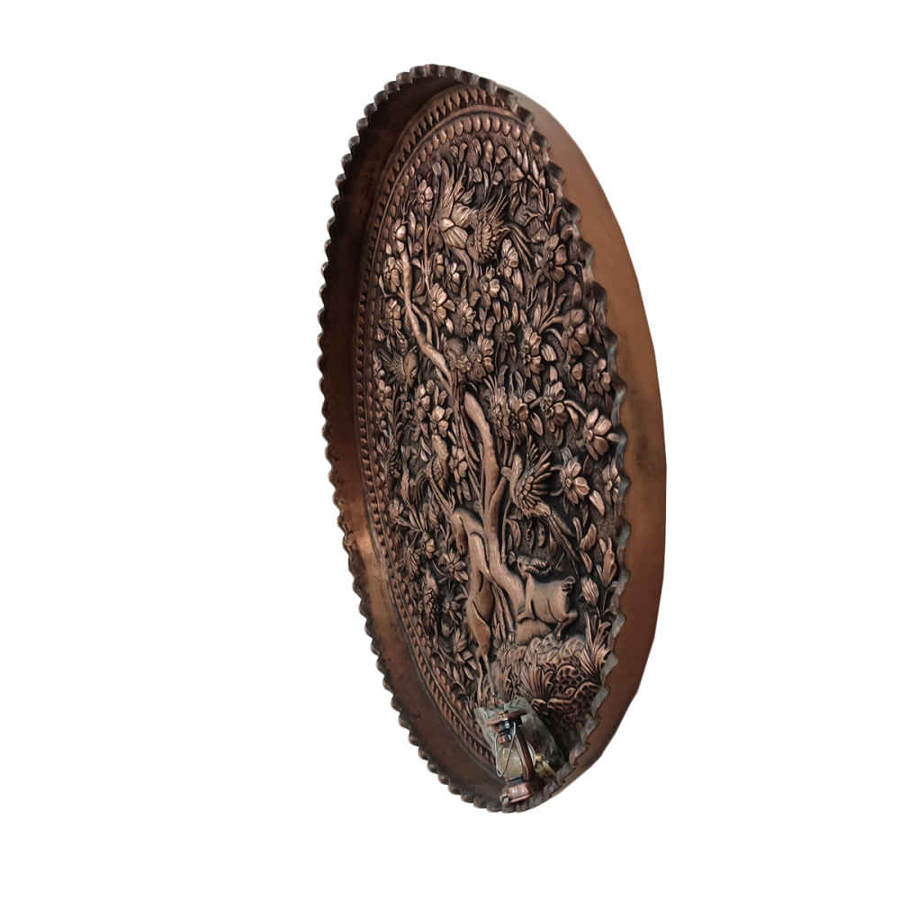 Dekoratives Kupfertablett, handgraviert mit persischem Kunsthandwerk und Ahoo-Muster