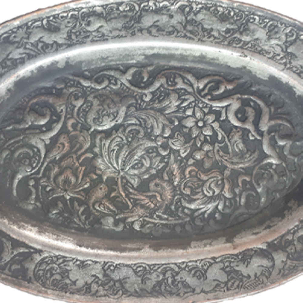 Dekoratives Kupfertablett, handgraviert mit persischem Kunsthandwerk und Tima-Muster