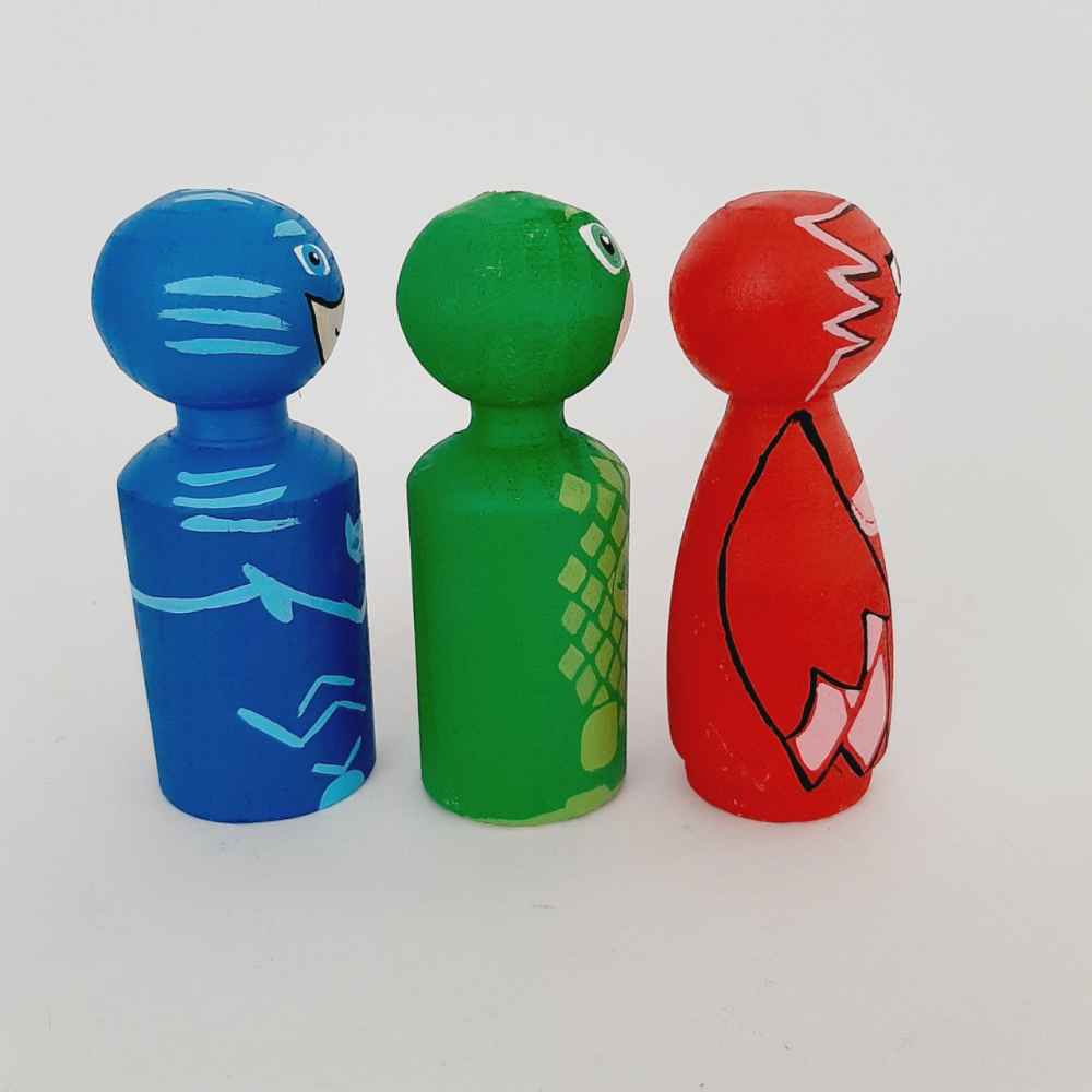 Handgefertigte Holz-Peg-Puppen – Kleine Helden | Individuelle Kinder-Spielzeugfiguren