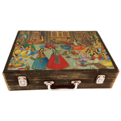 Holzbox zum Verschenken mit persisch inspiriertem Muster Negareh