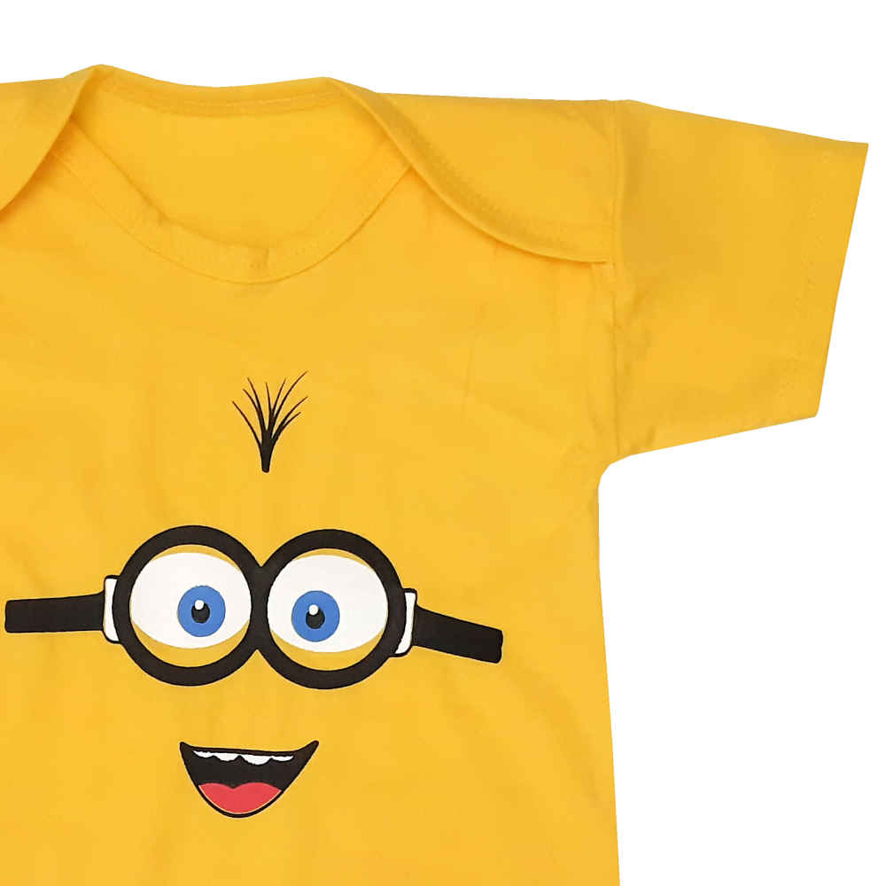 Set aus 3 Neugeborenen Baby Bekleidung Modell Minions