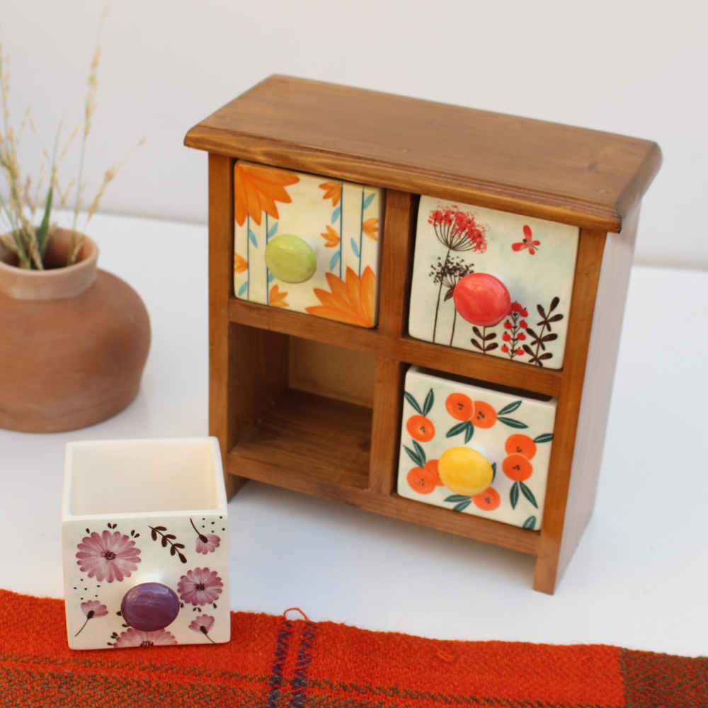 Handgefertigte Kommode mit 4 Keramikschubladen und Holzkasten