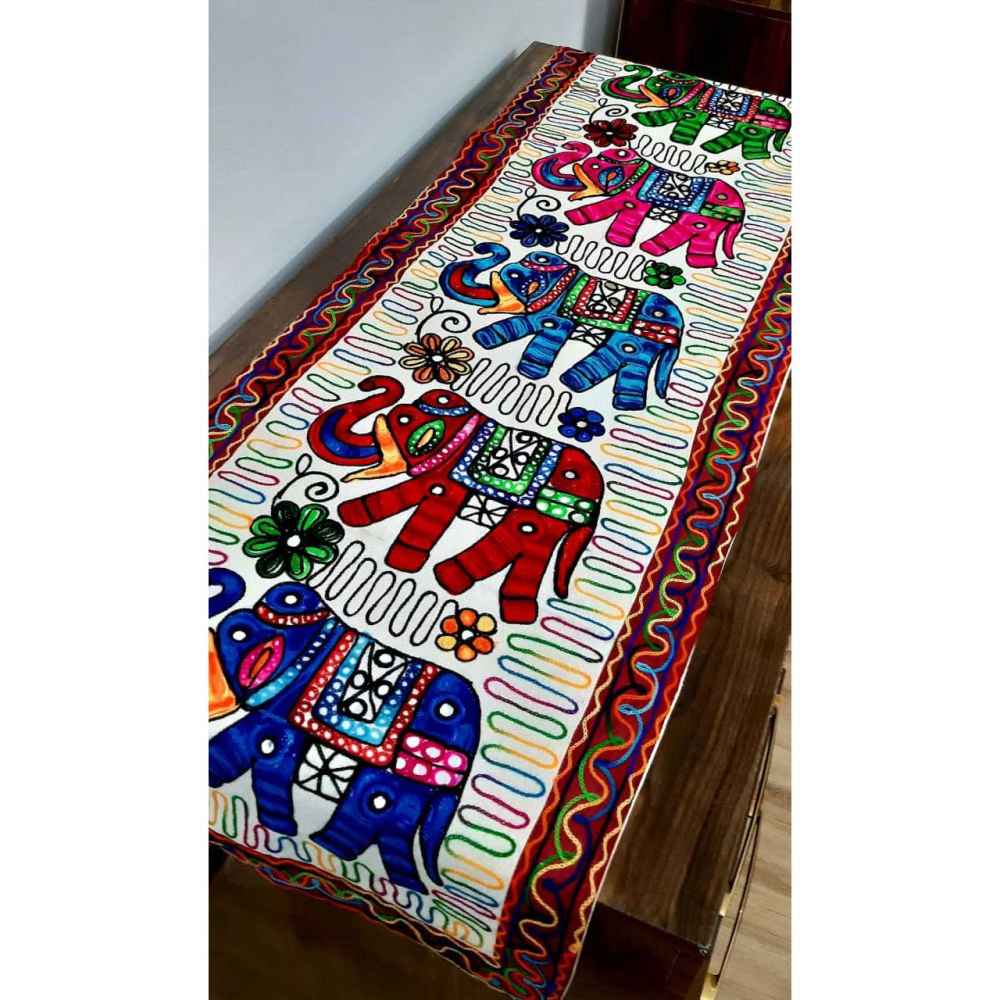 Bestickte Wandteppich-Wanddekoration – Balochi Heritage Fil Textilkunst