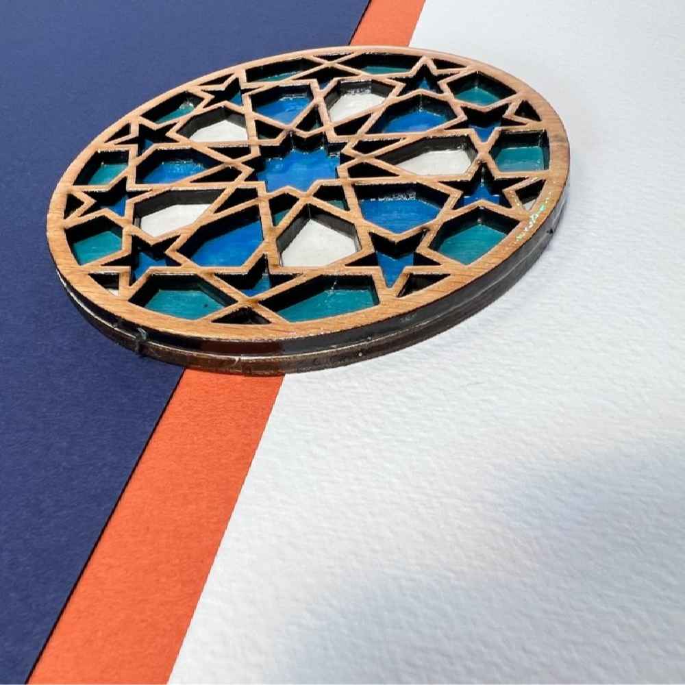 Geometrischer Holzuntersetzer mit dem Design Darya (x2)