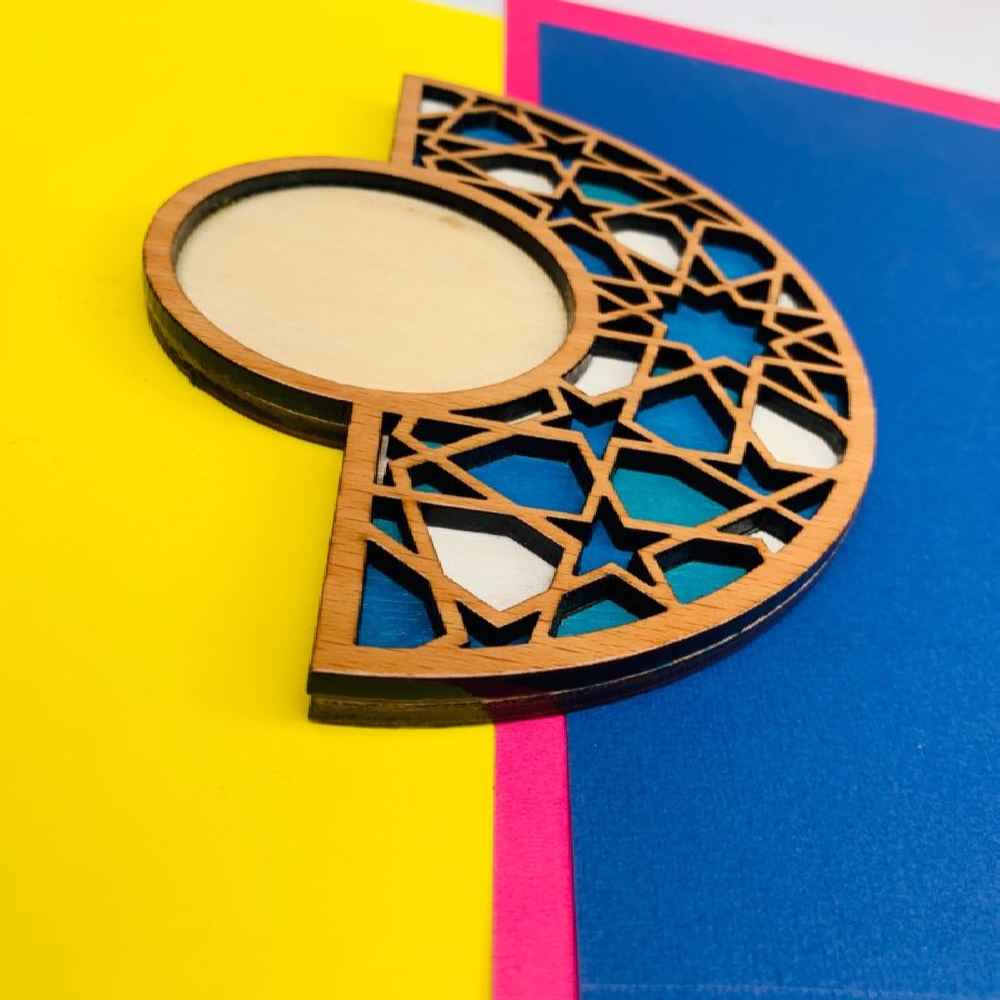 Geometrischer Holzuntersetzer mit dem Design Kiana (x2)