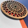 Geometrischer Holzuntersetzer mit dem Design Raika (x2)