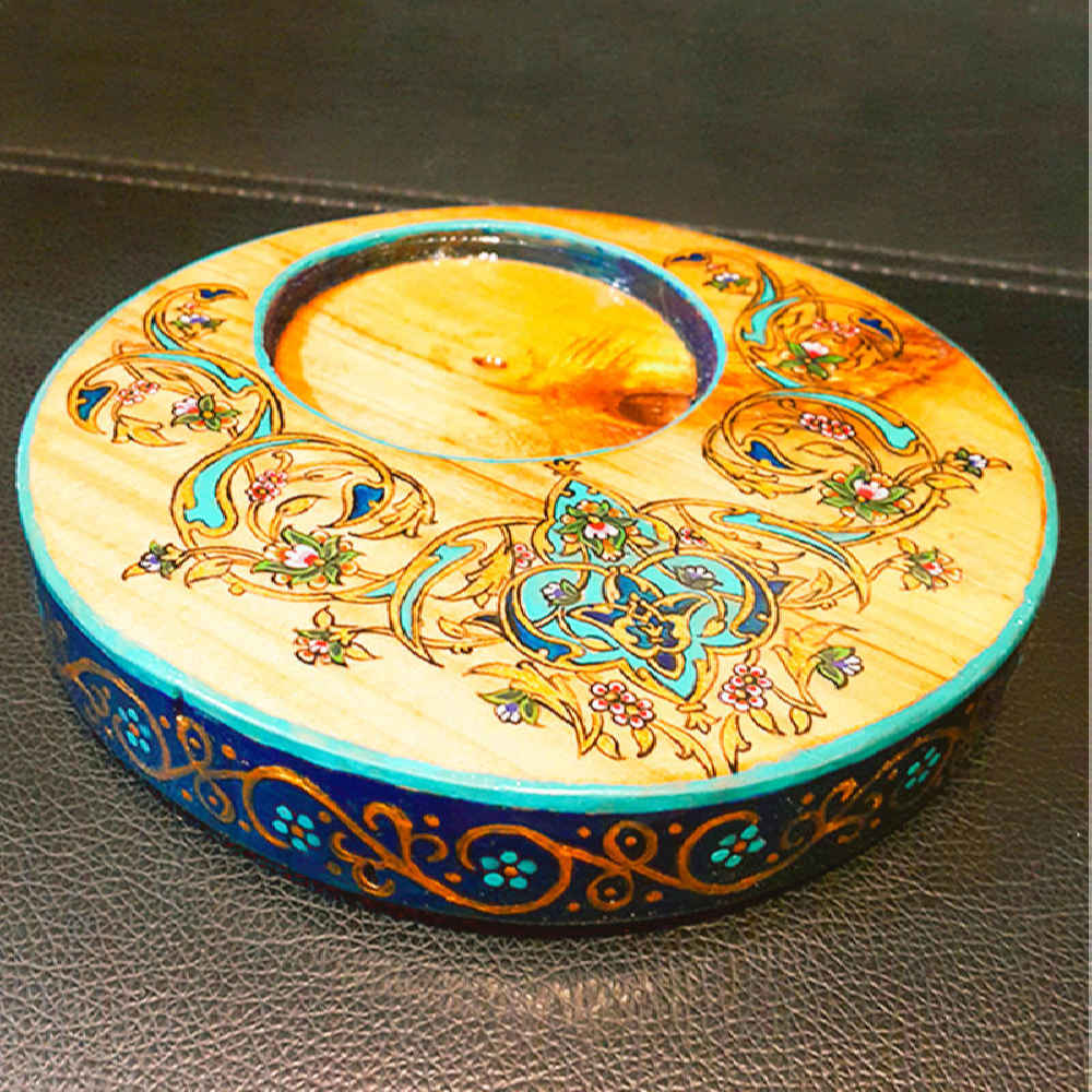 Set aus Untersetzern mit persisch inspiriertem künstlerischen Design Tazhib