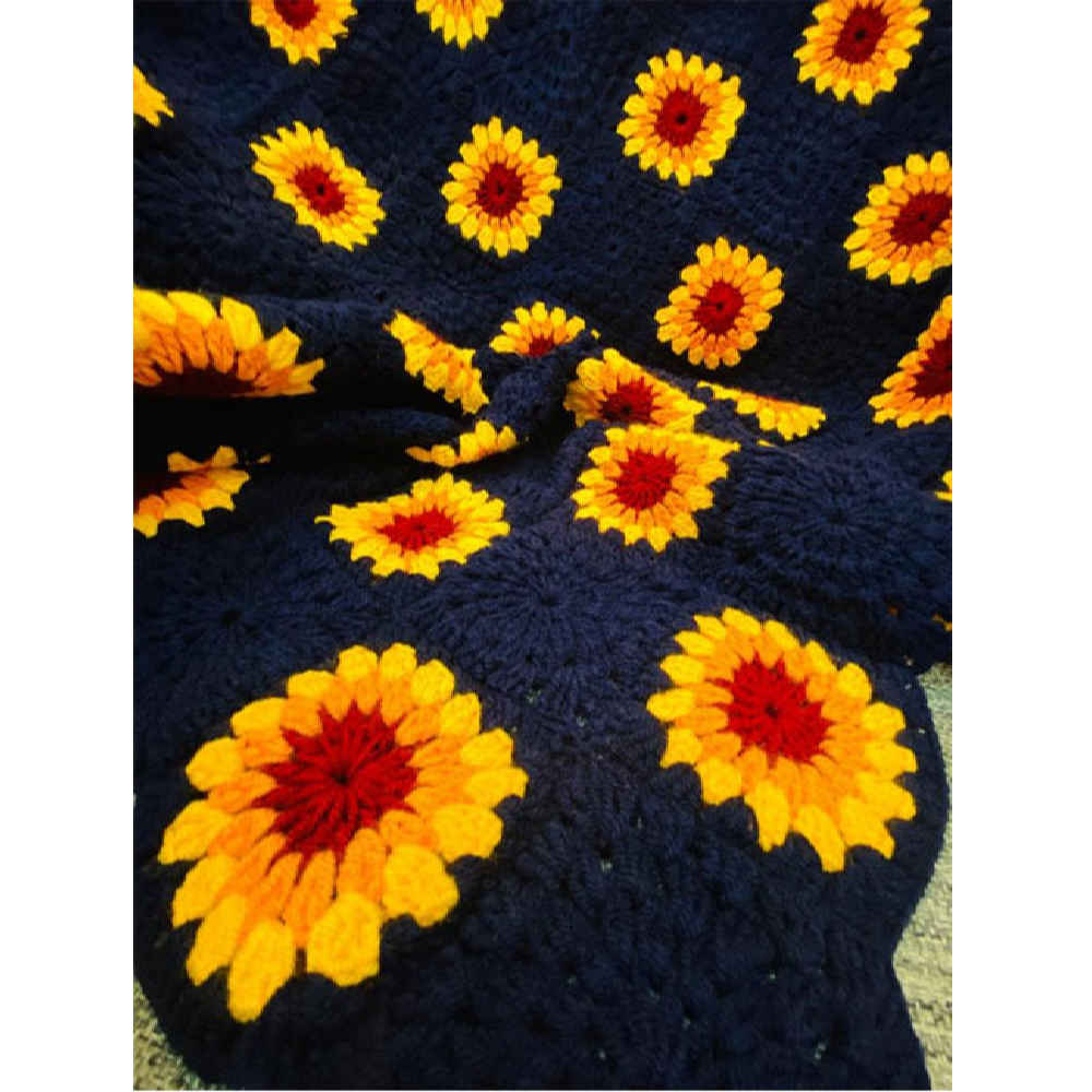 Häkelwurfdecke für Sofa und Bett, kariert, Bohemian Blume