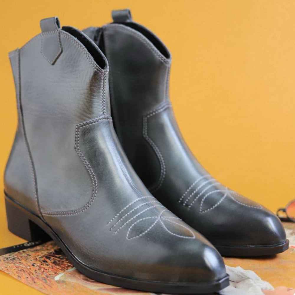 Lederstiefeletten für Frauen – Modell 110