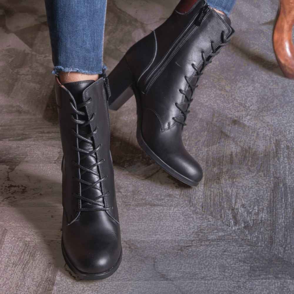 Lederstiefeletten für Frauen – Modell 114