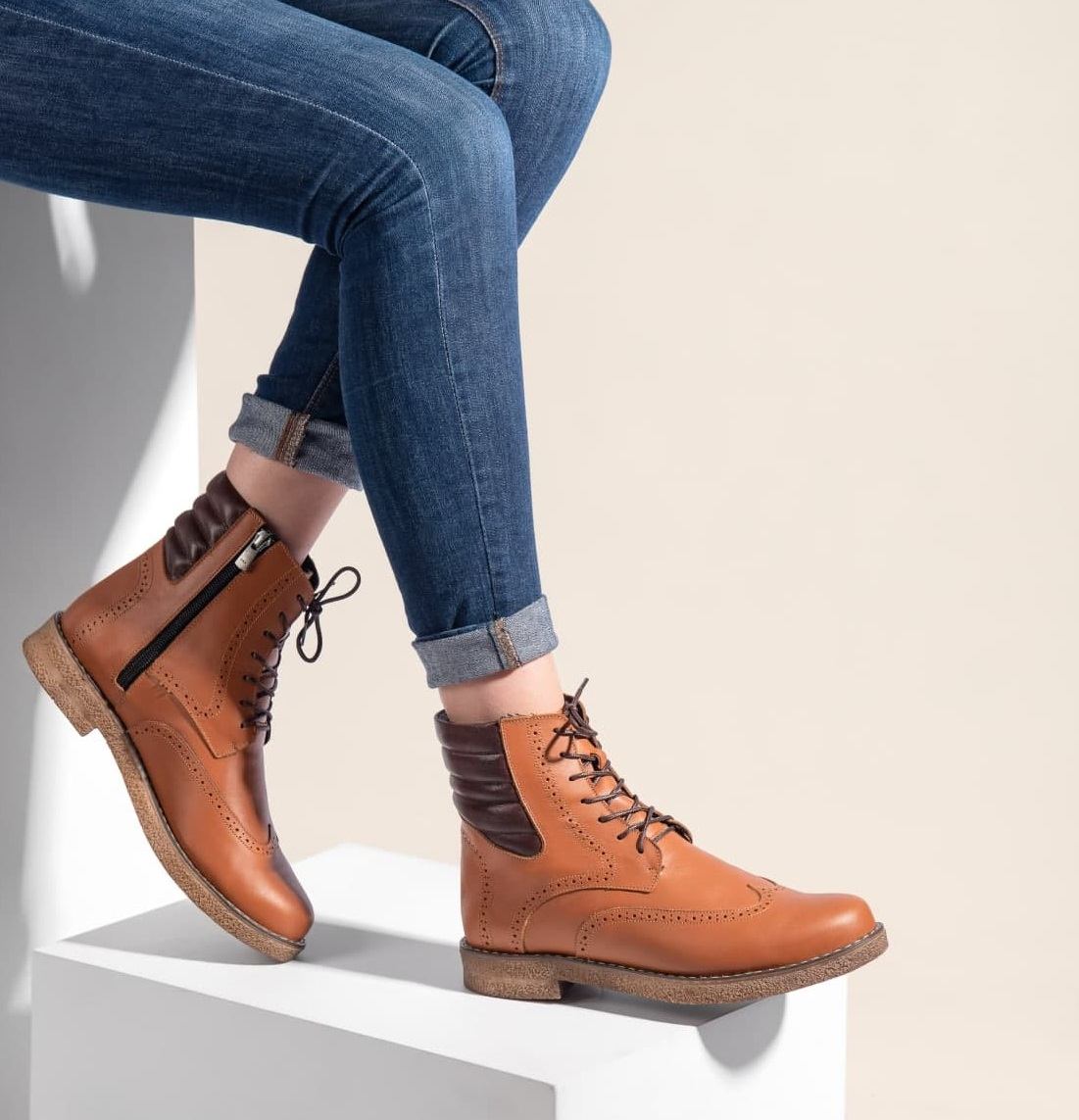 Lederstiefeletten für Frauen – Modell A179