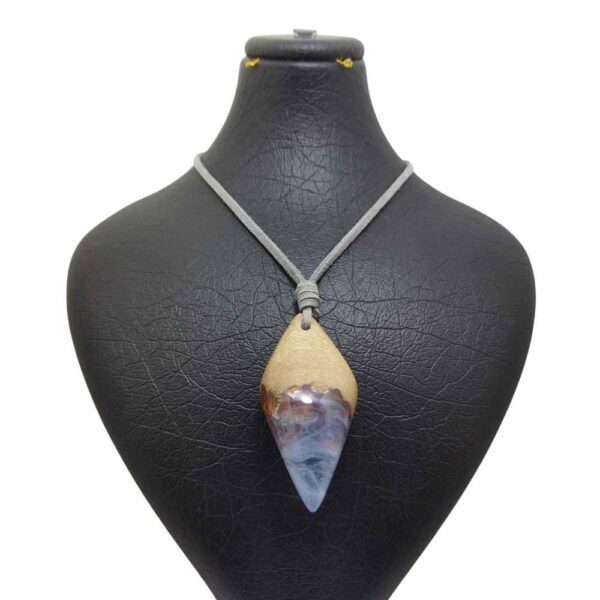 Holz- & Harz-Halskette, handgefertigt, künstlerisch, auffälliger Stil Bita