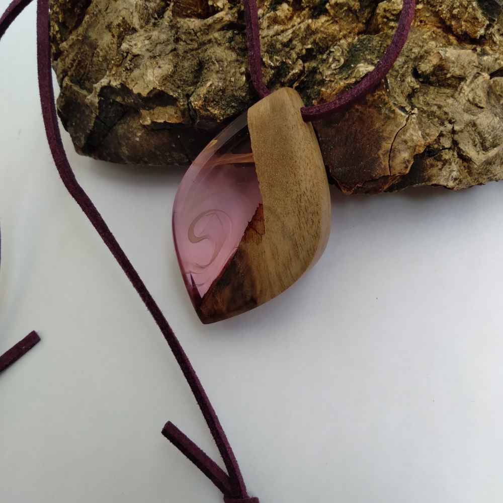 Holz- & Harz-Halskette, handgefertigt, künstlerisch, auffälliger Stil Koohestan