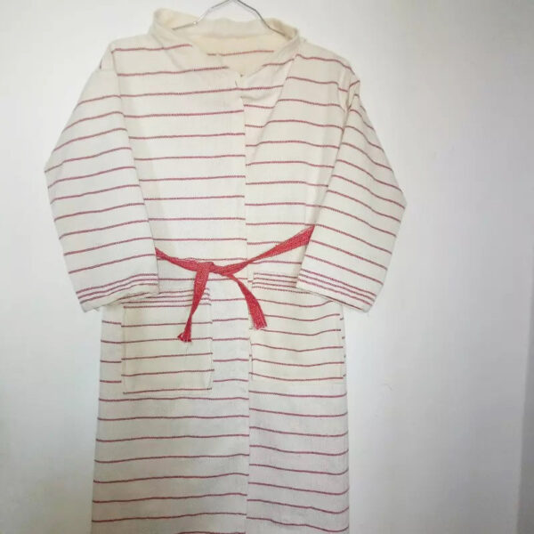 Handgefertigter Persischer Bademantel Reine Eleganz & Komfort