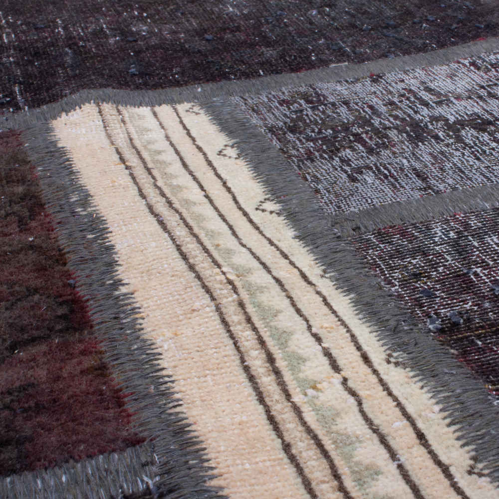 Vintage Persischer handgeknüpfter Patchwork-Teppich Tief