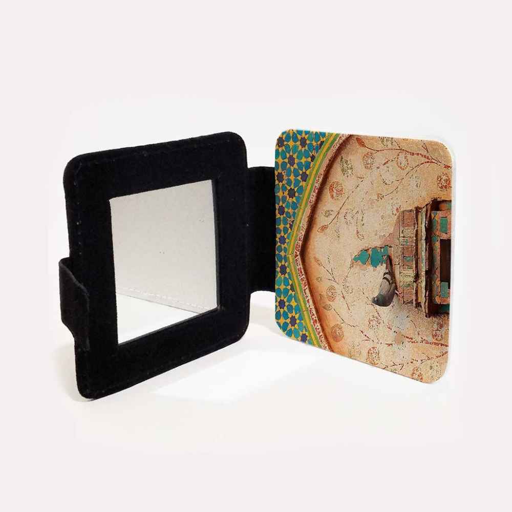 Taschenspiegel mit persisch inspiriertem Carnila-Design