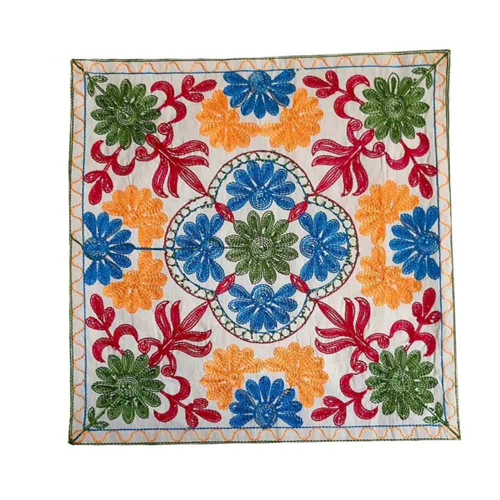 Bestickter Kissenbezug – Elham Suzani-Design