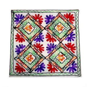 Bestickter Kissenbezug – Selin Suzani-Design