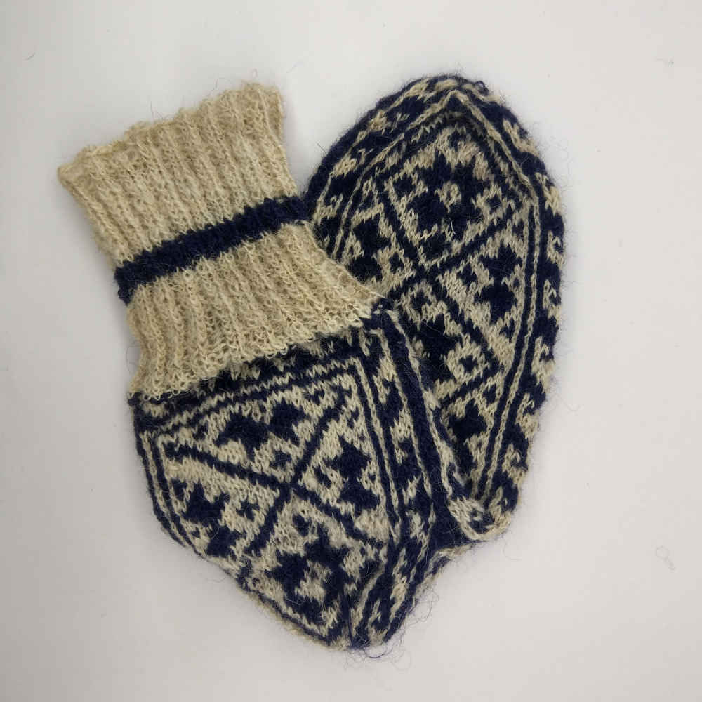 Persische handgewebte Wollsocken für Damen, gestrickt von Ahmad