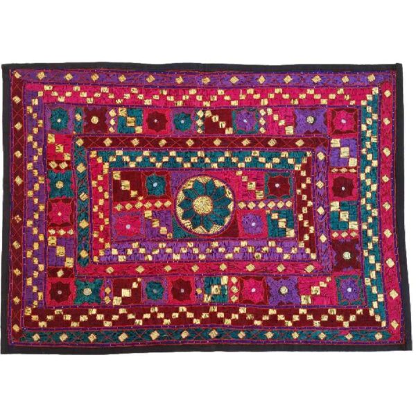 Handbestickte Tischdecke Modell Geometrisch