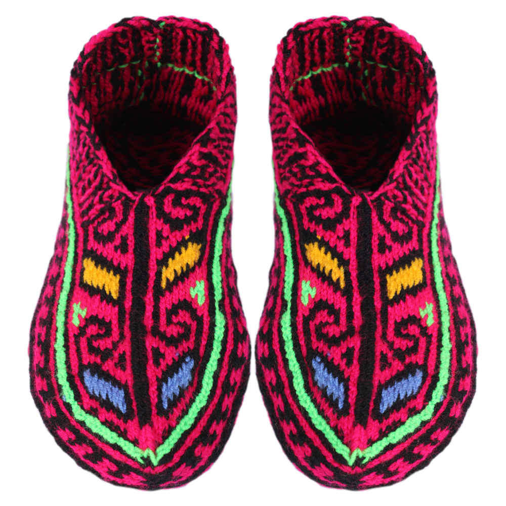 Aserbaidschanische Häkelslippers für Damen aus Acrylfaser, gestrickt Modell Ayta