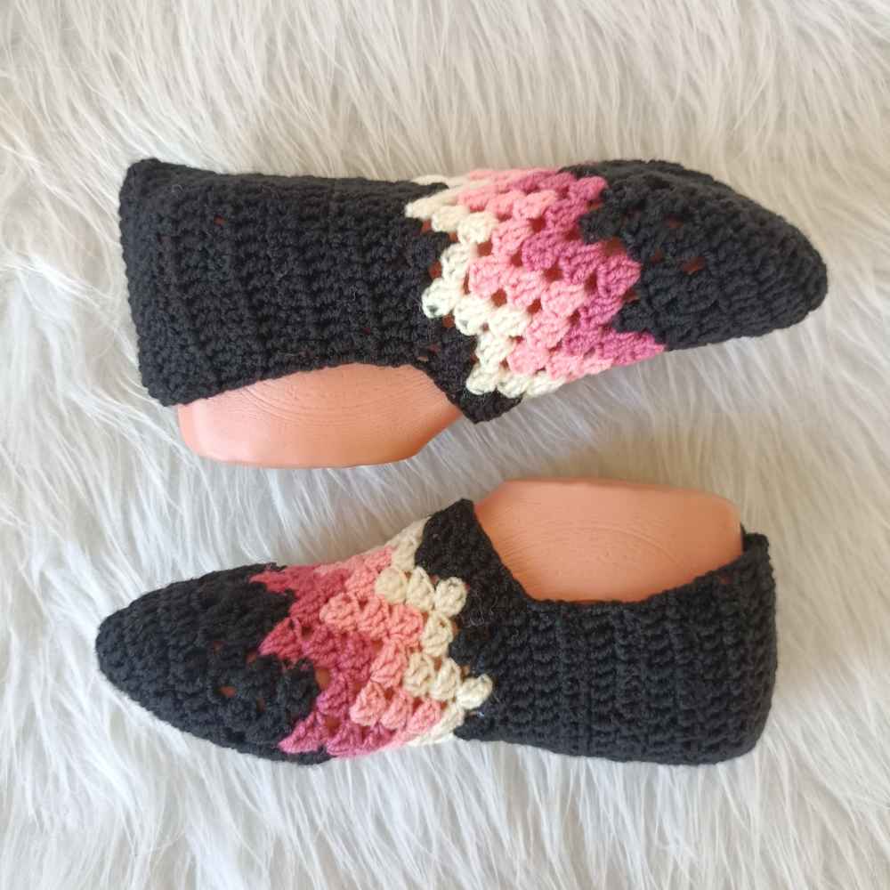 Häkelslippers für Damen aus Baumwolle, gestrickt Modell Hashti