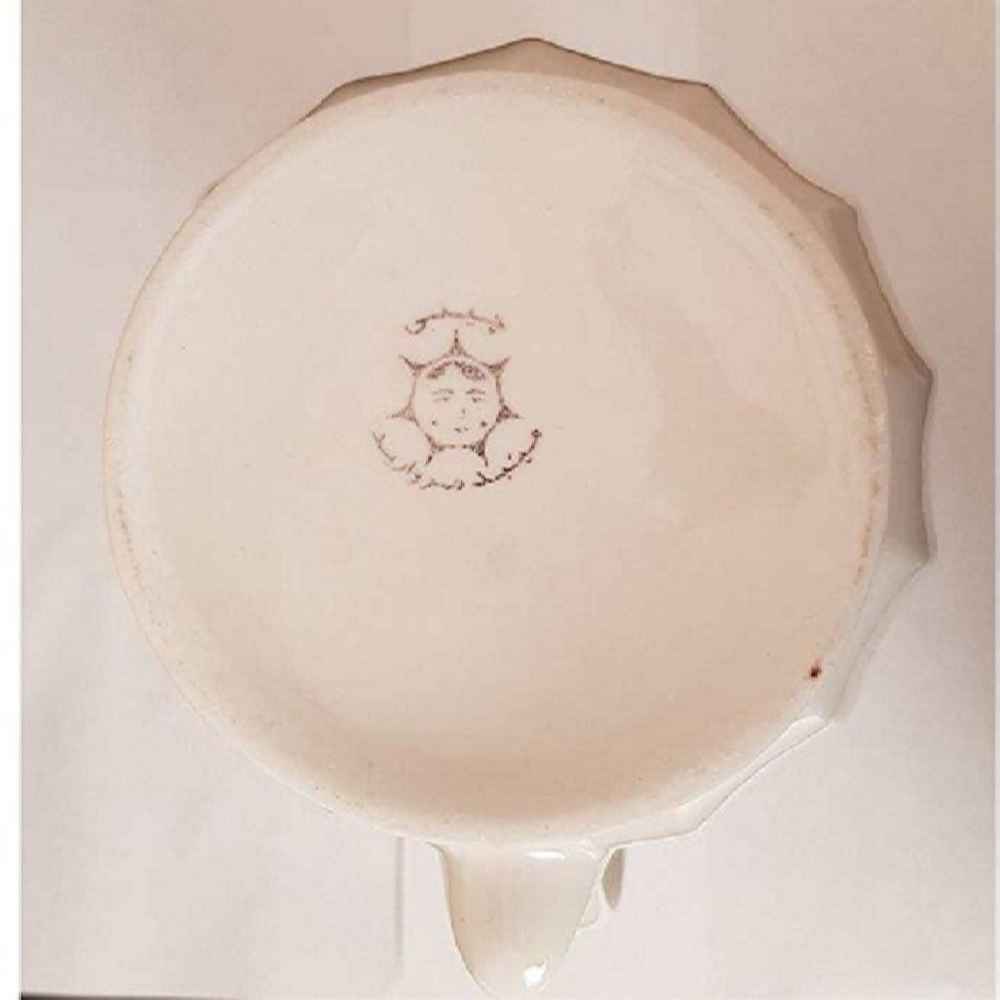 Porzellankaraffe mit Karodesign