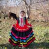 Traditionelles Gilaki-Kleidungsset für persische Mädchen