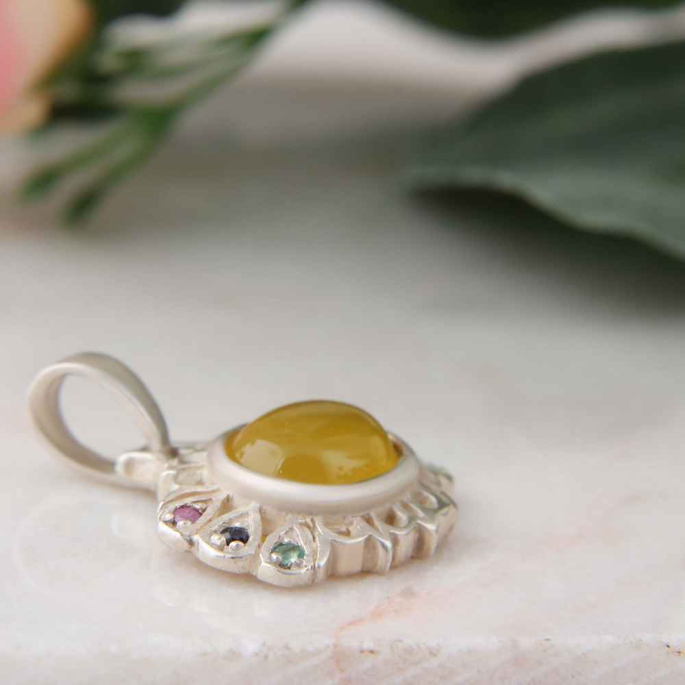 Persischer Silberanhänger im klassischen Stil mit Achat-Edelstein Meer